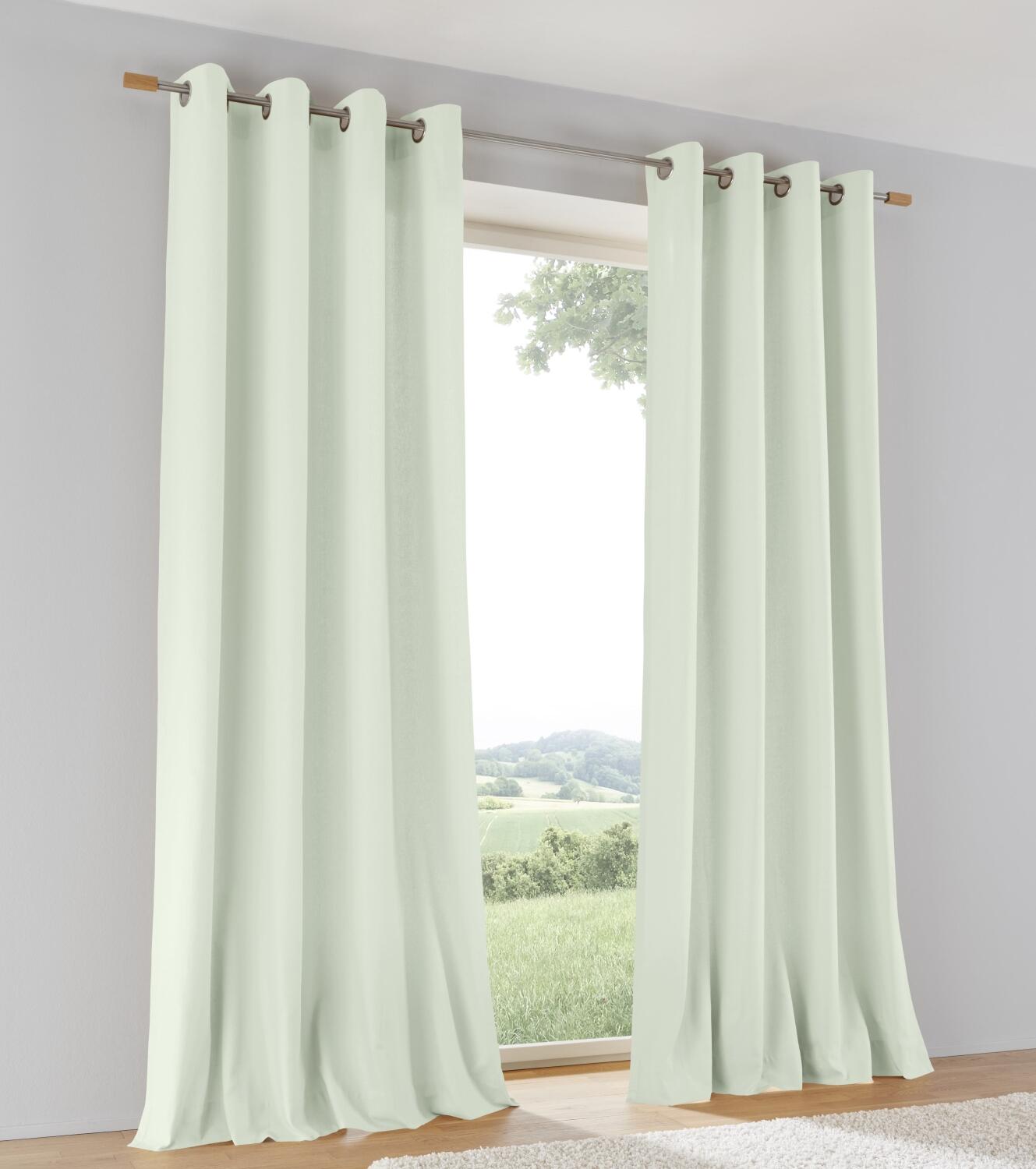 Baumwollvorhang Duck jadegrün mit Ösen – Gesamtansicht am Fenster