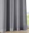 halbtransparenter grauer Stoff leicht abdunkelnd, lichtdurchlässig